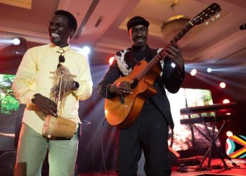 Abayimbi mwewalw okuyimba ebyesittaza – Owek. Nsibirwa