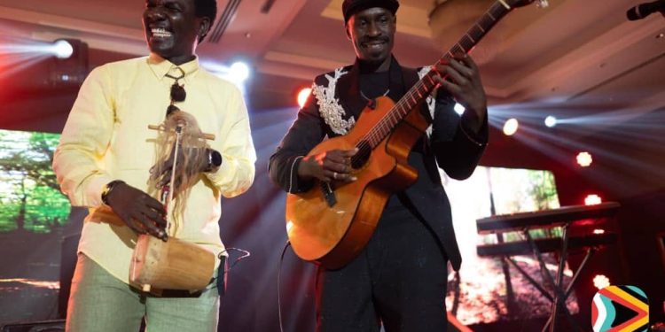 Abayimbi mwewalw okuyimba ebyesittaza – Owek. Nsibirwa