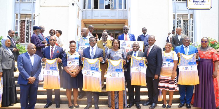 Katikkiro Mayiga asisinkanye akulira Rotary mu ggwanga, asabye abantu okukuuma obutonde bwensi