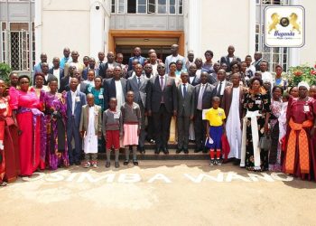 Owek. Waggwa Nsibirwa alabudde Obuganda ku mikutu egimetta Obwakabaka enziro