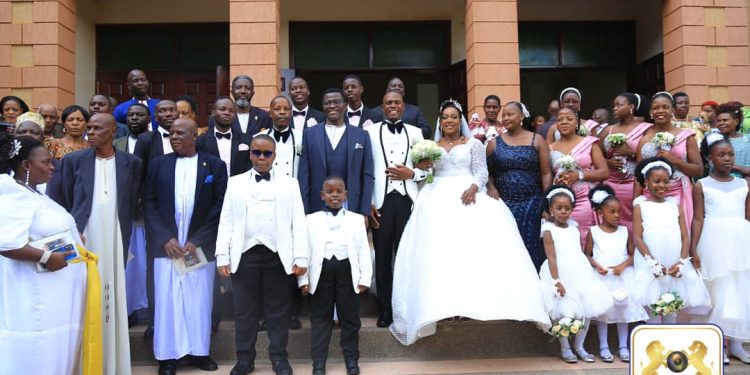 Amaka Mugatebenkeze, Tuzze Buganda ku Ntikko – Katikkiro