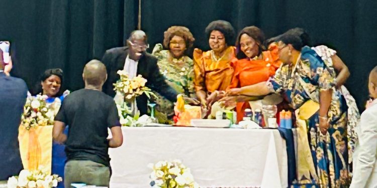 Abakyala e Scandinavia babanguddwa mu mirimu gy’emikono n’entambuza y’Amaka