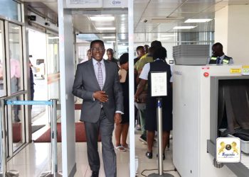 Katikkiro agenze Bungereza okwetaba mu Ttabamiruka wa Buganda mu Bulaaya
