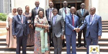 Katikkiro Mayiga asisinkanye Minisita Amongi, asabye abantu okuwa obuwangwa obw’enjawulo ekitiibwa