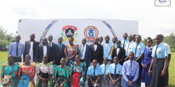 Minisita Kazibwe atongozza Nkobazambogo ku Mother Kevin College, akuutidde abayizi ku bugumiikiriza