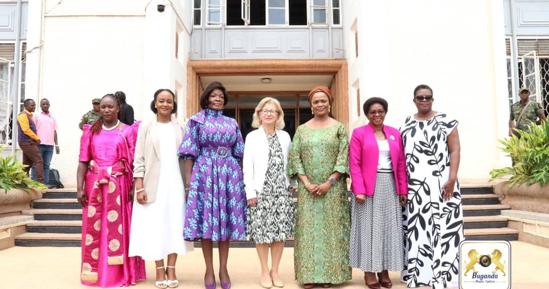 Nnaabagereka Nagginda Asisinkanye Claudia Bach nebateesa okuyamba abalina obukosefu ku mutwe
