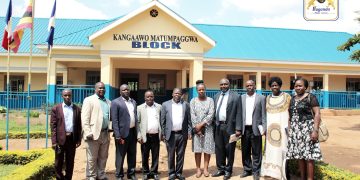 Ab’ Akakiiko k’ Ebyenjigiriza  balambudde amasomero g’Obwakabaka