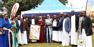 Temuva ku Mmwanyi, mwongere okugirima  – Minisita Mayanja Nkalubo