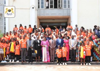 Obwakabaka bukwataganye ne bannakyewa okulwanyisa abaana okufuna embuto, Owek. Sserwanga asabye ab’ebyokwerinda okusitukiramu