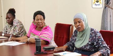 Owek. Nkalubo asisinkanye abakulira abakyala mu masaza, abasabye okubeera abayiiya