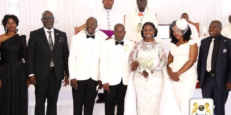 Owek. Waggwa akuutidde abafumbo okubeera n’ obuvunaanyizibwa