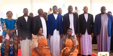 Katikkiro Mayiga asabye abantu obuteekubagizabasobole okugenda mu maaso