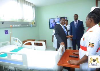 Katikkiro Mayiga akuutidde abakwatibwako okulabirira obulungi abakyala abali embuto