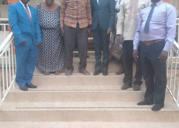 Minisita  Kawuki alambudde Kaggo eyawummula Owek. Tofiri Kivumbi Malokweza, akubirizza abaweereza ba Kabaka okubeera abeetowaze