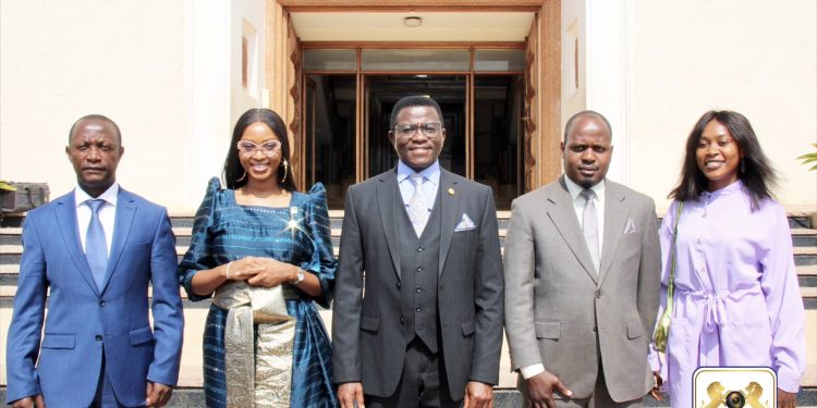 Katikkiro Mayiga asisinkanye Omuyimbi Spice Diana, asabye bannabitone okussa amaanyi mu byebakola