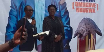 Olumbe lw’eyali omubaka wa Kabaka e Carlifonia, Omugave Ndugwa Ssemakula lwabiziddwa, Owek. Kawuki asonze ku bukulu bw’ Ebitone