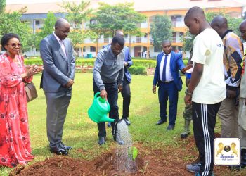 Katikkiro Mayiga asabye Abasaakaate okwekuuma mu myaka gy’ Ekivubuka