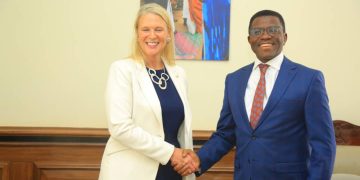 Katikkiro Mayiga asisinkanye Ambasada wa Bungereza omuggya, baakwongera enkolagana