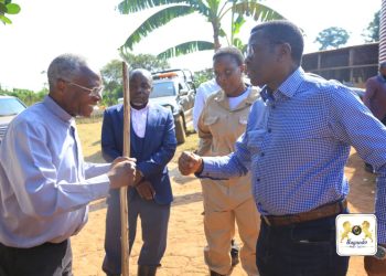 MMWANYI TERIMBA | Katikkiro Mayiga asabye abakulembeze okukyusa embeera z’abantu bebakulembera