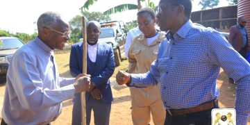 MMWANYI TERIMBA | Katikkiro Mayiga asabye abakulembeze okukyusa embeera z’abantu bebakulembera