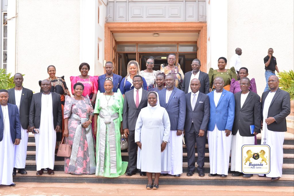 Katikkiro Mayiga asisinkanye  Abakulembera Abakristu b’e Lweza, abakuutidde ku bukulembeze obulungi
