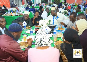 Obwakabaka busiibiludde Abasiraamu, Owek. Kaawaase akuutidde Obuganda ku bumu