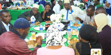 Obwakabaka busiibiludde Abasiraamu, Owek. Kaawaase akuutidde Obuganda ku bumu