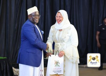 Palamenti esiibuludde Abasiraamu, Owek. Kaawaase asanyukidde eky’ okusembeza Abantu