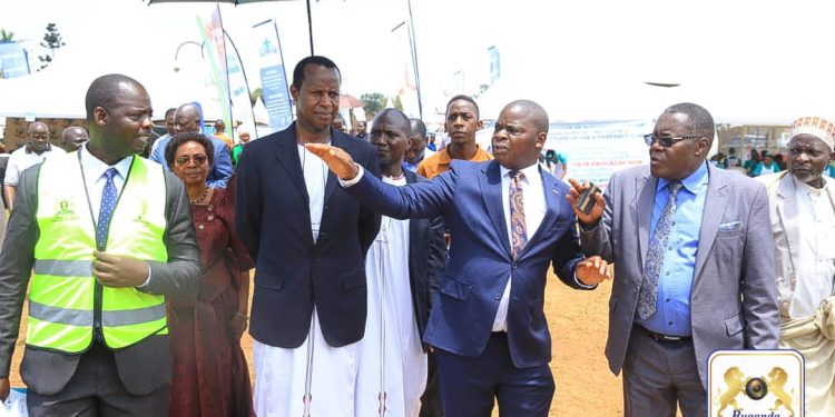 Ssaabasajja Kabaka alagidde abantu be okwongera okwekebeza