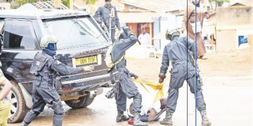 Lwaki mukuba abantu ng’Ente? – Katikkiro Mayiga