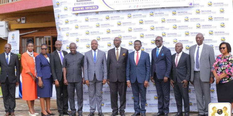Katikkiro asabye ebibiina by’obwegassi okukolagana kibayambe okufuna amagezi ag’okwekulaakulanya