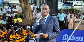 Empaka z’Ebitone mu baana  b’amasomero zifundikiddwa, basabiddwa okubitumbula