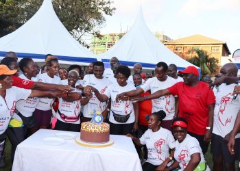 Aba Kampala Hash Harriers bajaguza Amazaalibwa ga Kabaka ag’ Emyaka 70, Kamalabyonna Mayiga abeebazizza
