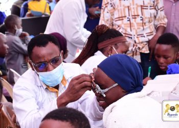 Tubeere Balamu mu Kyaddondo Akomekkerezeddwa
