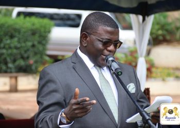 Ebyobufuzi Ebyokweyuzaayuza Tebiyamba Ggwanga – Owek. Kaawaase