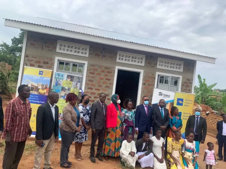 Omukago gw’Obwakabaka ne Habitat for Humanity
