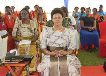 Nnaabagereka Nagginda Akubirizza Abakyala Okwettanira Tekinologiya