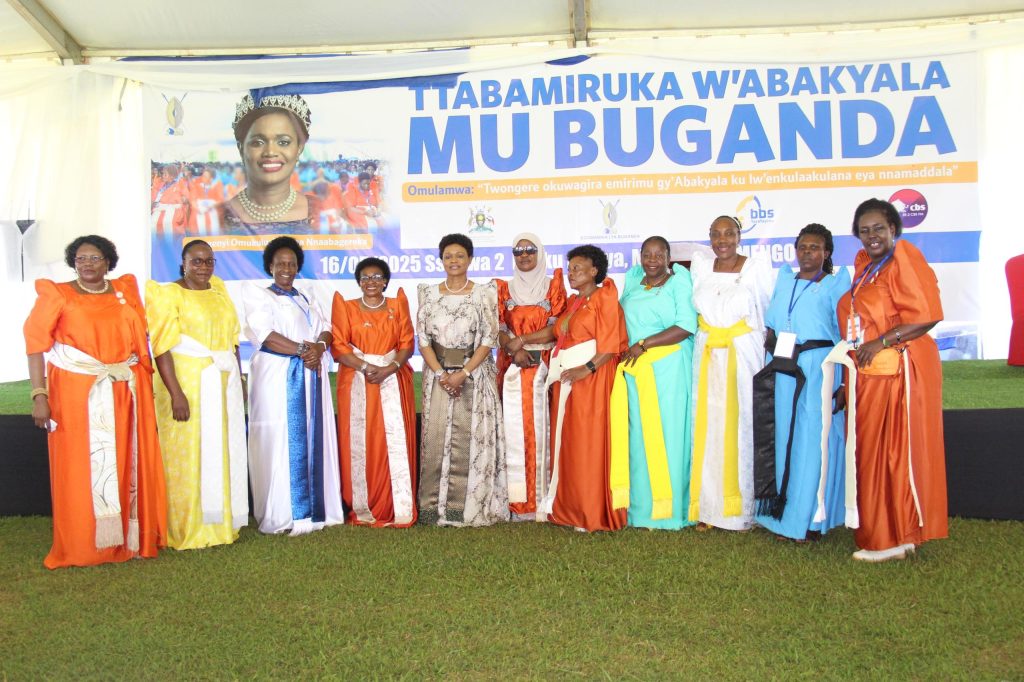 Nnaabagereka Nagginda Akubirizza Abakyala Okwettanira Tekinologiya