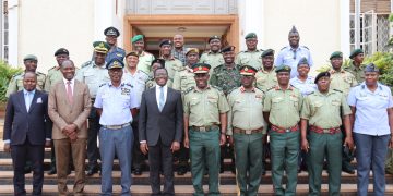 Katikkiro Asisinkanye Bannamaggye ba  Zimbabwe