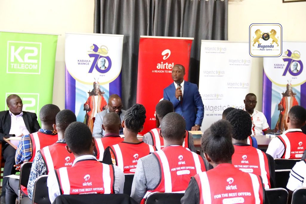 Emirimu mu Bavubuka: Airtel n’Obwakabaka bwa Buganda bagguddewo emikisa