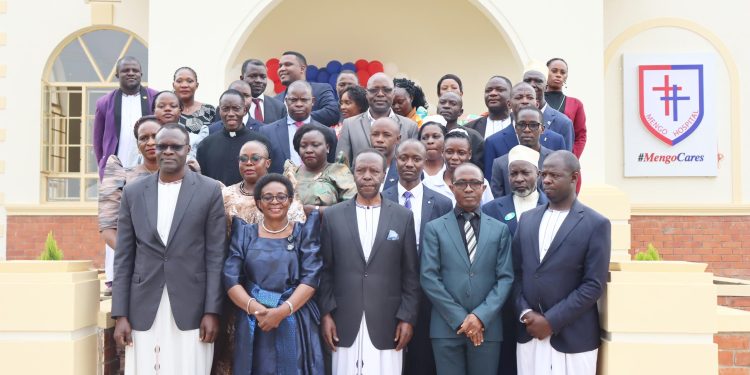 Obwakabaka butandise okujjanjaba abantu mu ddwaaliro ly’e Ssingo