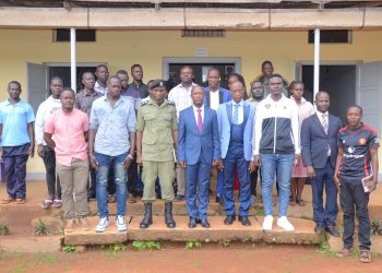 Okukomya Effujjo mu Mupiira gw’Amasaza