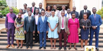 Abateesiteesi b’Emirimu mu masaza babanguddwa