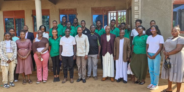 Okuwagira Abawala mu Kukola Emirimu