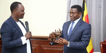Uganda Yetaaga Okwongera ku Muwendo gw’Abasawo – Katikkiro Mayiga