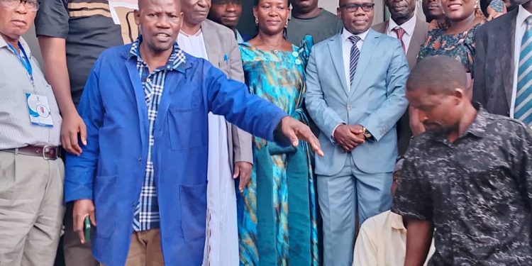 Kaggo Matovu Atandise Okulambula Eggombolola