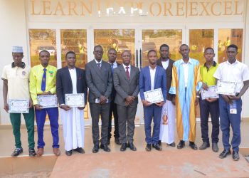 Nkobazambogo Eyigiriza Obuvunanyizibwa