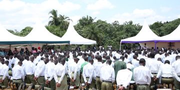 Kabaka Aweerezza Abagenda Okukola Ebigezo Obubaka