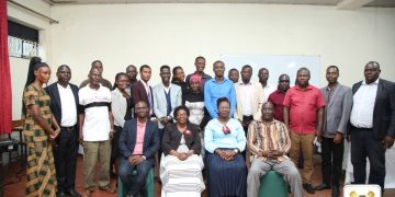 Okukuza Olunaku lw’Abasomesa mu Nsi yonna