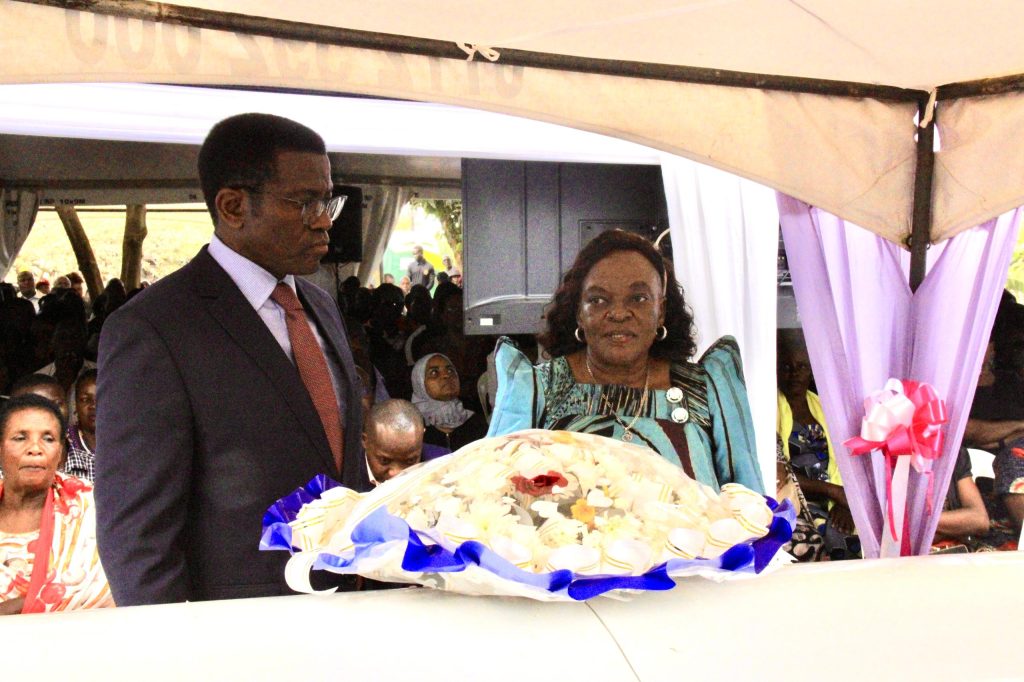 Katikkiro Ajjukiza Abantu Obukulu bw’Okulaama